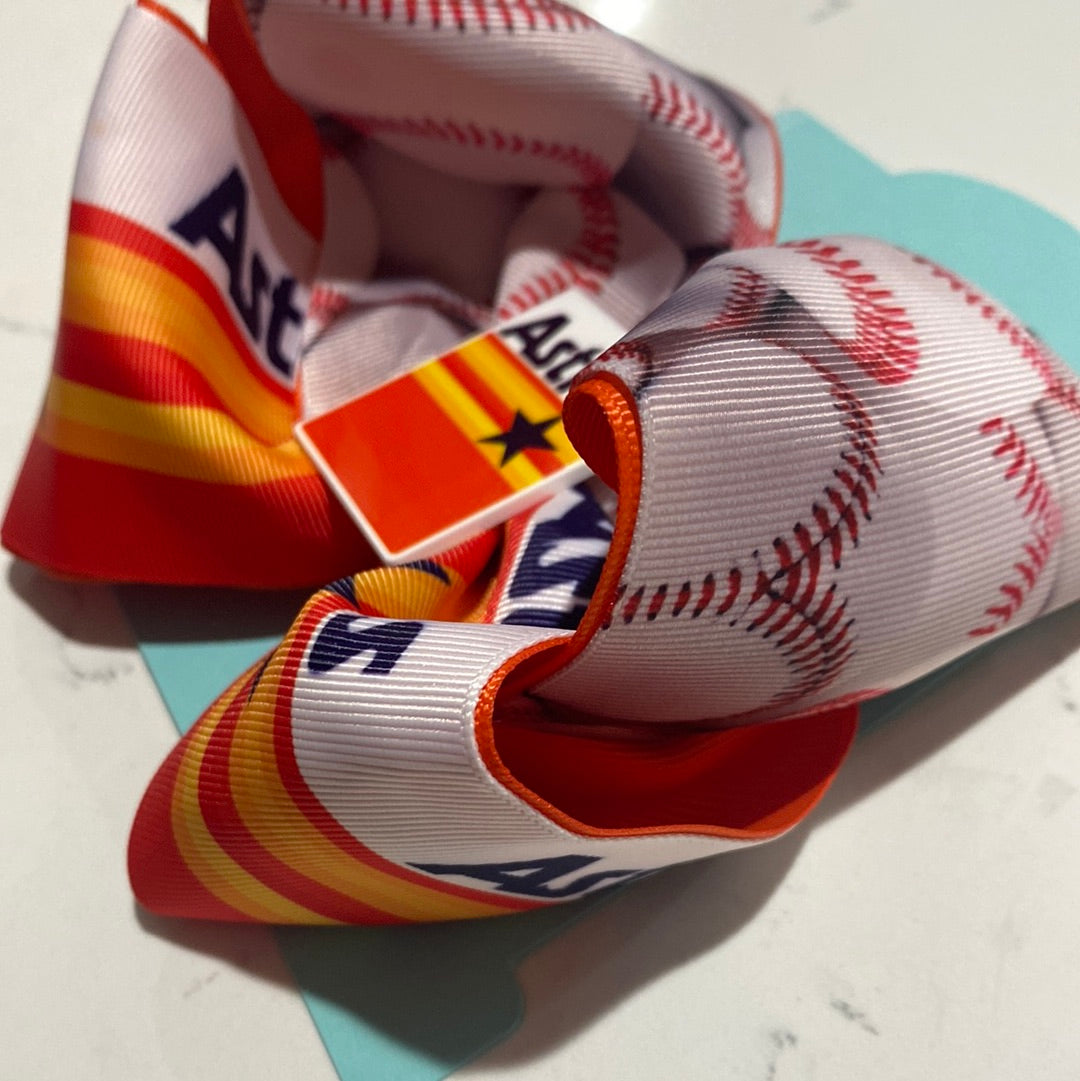 Astros bow